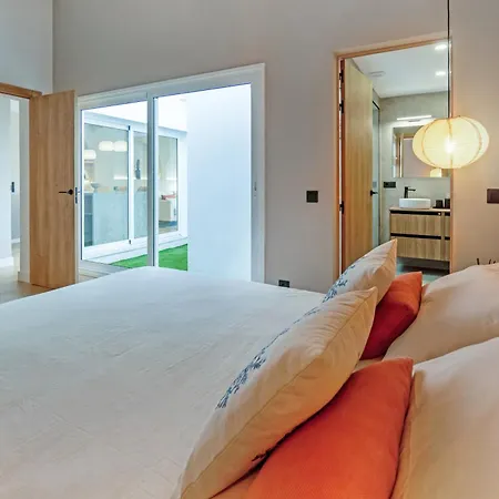 Nyaraló Island Paradise